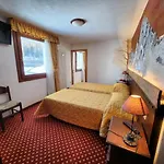 Bleu Hotel 3*